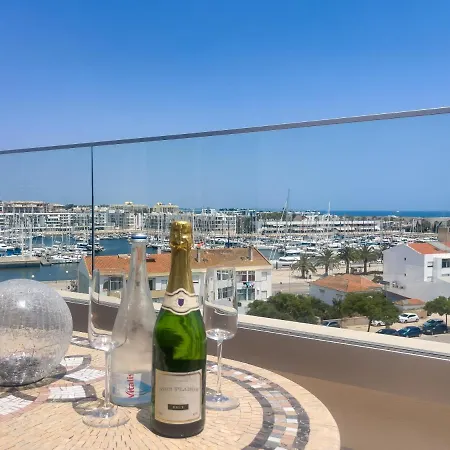 Penthouse By The Marina Διαμέρισμα *