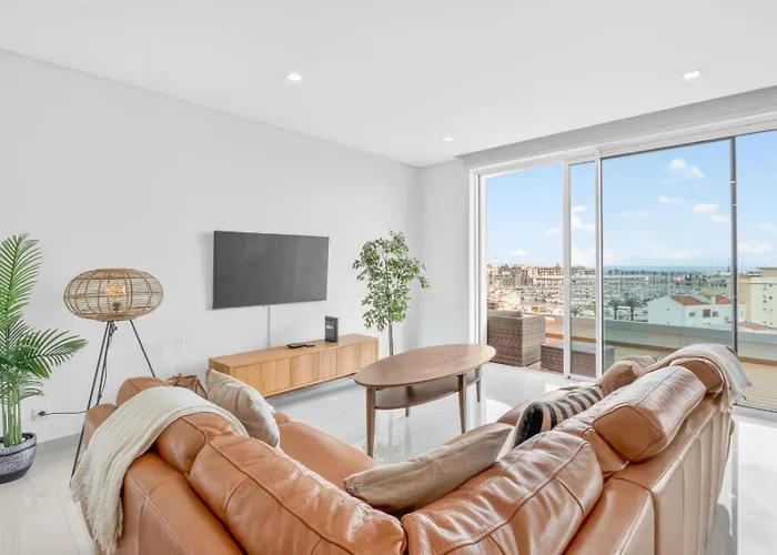 Penthouse By The Marina Appartement *
