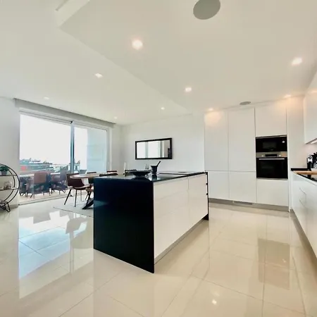 דירה Penthouse By The Marina לאגוּ‏ש