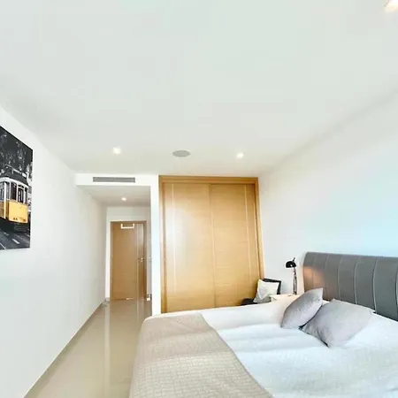 Penthouse By The Marina דירה *