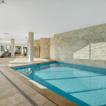 Penthouse By The Marina 라고스