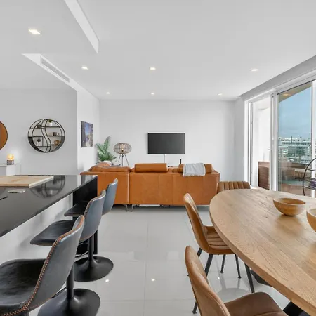 Appartement Penthouse By The Marina *