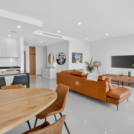 Penthouse By The Marina Appartement