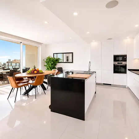 Penthouse By The Marina * لاغوس