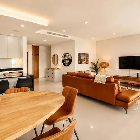 Penthouse By The Marina 公寓