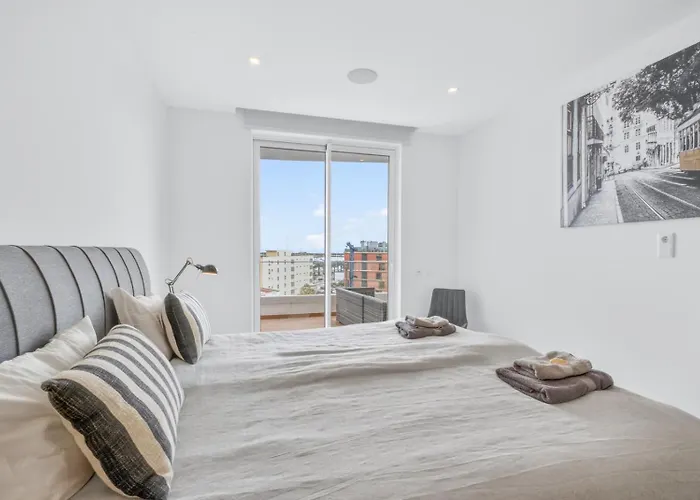 Appartement Penthouse By The Marina *