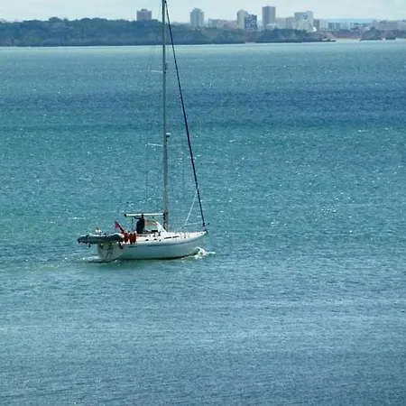 Penthouse By The Marina * Lagos
