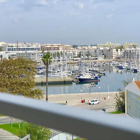 Penthouse By The Marina Apartment