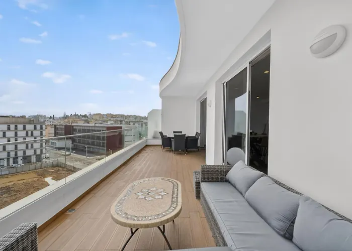 Penthouse By The Marina 라고스