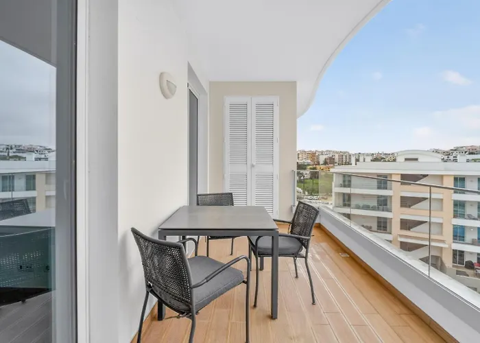 Penthouse By The Marina 아파트 라고스