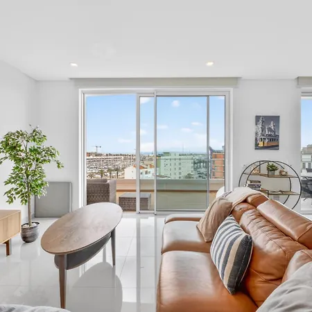 شقة Penthouse By The Marina